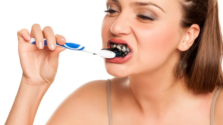 10 Natural Ways To Whiten Your Teeth At Home
