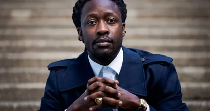 Rapper Akwasi lacht om ophef rondom Veronica Inside