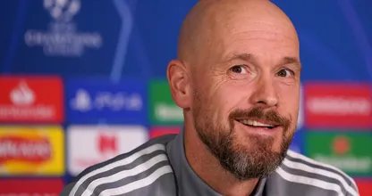 Erik ten Hag over terugkeer Johan Derksen: 'Dan kan Overmars ook terug naar Ajax'