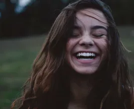 Here’s how to prevent your teeth from becoming discolored