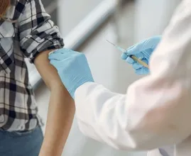 Langere wachtlijsten door 'vaccinatievoordringers'
