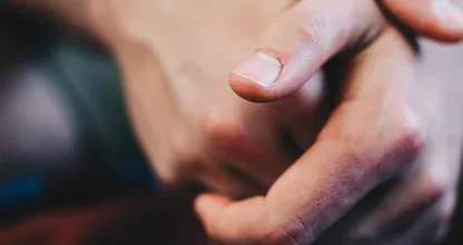 Aha: dit is waarom je last hebt van harde nagelriemen