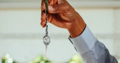 Un propriétaire se venge : voici comment il a obtenu le dernier mot suite à la destruction de son appartement par des locataires.