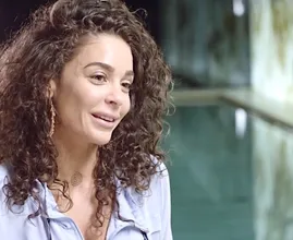 Helemaal in de wolken: dit is de nieuwe vlam van Fajah Lourens