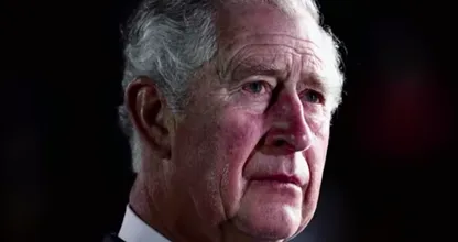Vrienden doen boekje open over prins Charles: 'Hij is een verwend kasplantje'