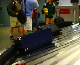 Traveling by plane soon? This is how you make sure your suitcase is the first one to arrive at baggage claim!
