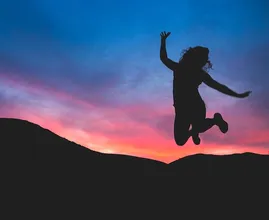 Introvert of extravert: wie is er gelukkiger?