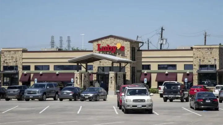 Waitress Serves Grumpy Old Man For 7 Years, Then Receives A Gift After He Passes Away