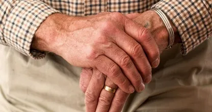 Stroomstootwapen ingezet tegen agressieve demente man (73)