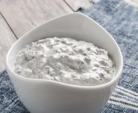 Wie du die LECKERSTE Knoblauchsoße zum Grillen selber zaubern kannst!