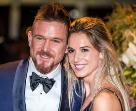 Trouwdatum van Johnny de Mol en Anouk van Schie is bekend!
