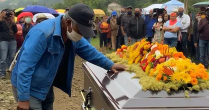 Un Giro Inesperado en el Funeral de María: Cuando el Final es Sólo el Principio
