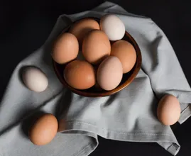Le uova devono stare in frigorifero? Scoprilo subito!