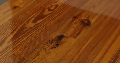 Met deze noot verwijder je gemakkelijk krassen van een houten vloer