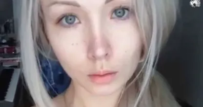 Bizar: deze dame gaf duizenden euro's uit om er uit te zien als een Barbie!