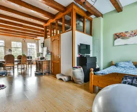 Dit huis staat voor meer dan 3 miljoen euro op Funda, maar even opruimen voor de foto zat er niet in