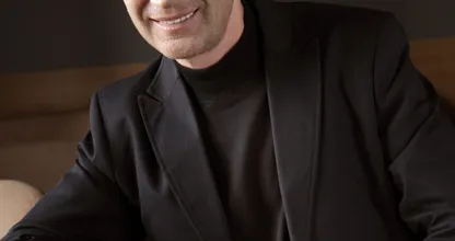Deze man verandert elke vrouw in een prachtig mooie koningin! Wauw, wat een metamorfoses!