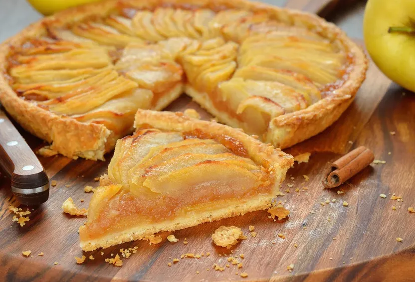 Dé reden waarom je appeltaart zompig wordt, en het laagje dat bakkers gebruiken om dat te voorkomen