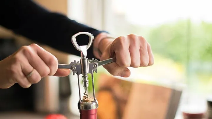 4 ways to open a wine bottle without using a corkscrew