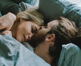 Is het beter voor je relatie om samen of apart te slapen?