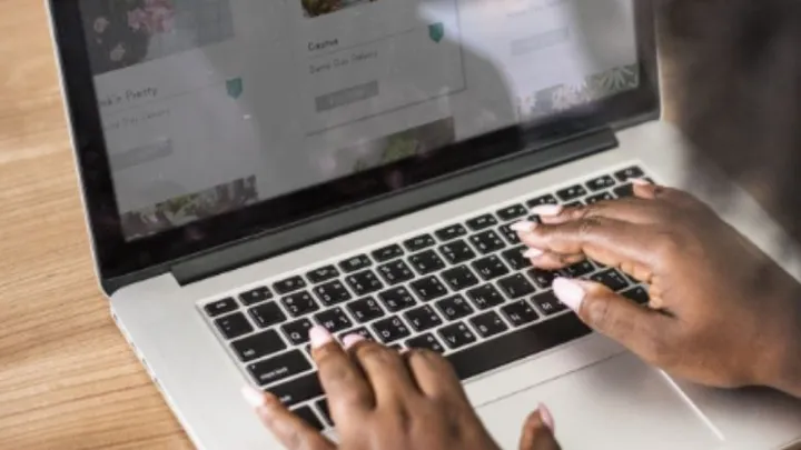 Consumentenbond waarschuwt voor gevaarlijke producten van goedkope webshops