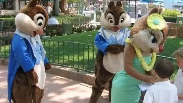 Uwierzysz w to, co widzisz? 45 oszałamiających zdjęć z Disneylandu, które przeczą rzeczywistości!