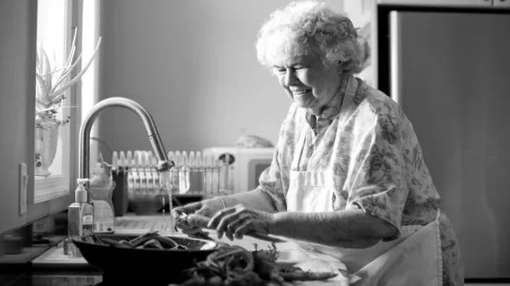 10 consigli della nonna per la pulizia che funzionano ancora oggi