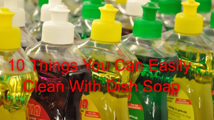 This is the brilliant reason why you should pour dish soap in your toilet!