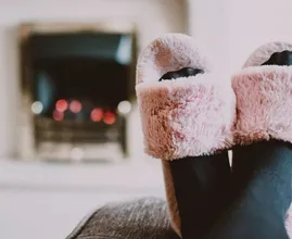 4 ways to keep your feet warm in winter