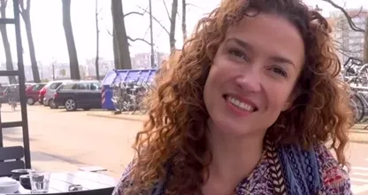 Katja Schuurman verrast volgers met nieuwe uitvoering van 'Ademnood'