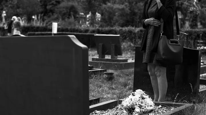 Koppel sterft na 64 jaar huwelijk tegelijkertijd aan een natuurlijke dood