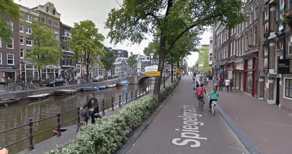 Mannen zwaar mishandeld en uitgescholden voor 'homo'; politie is op zoek naar getuigen!