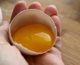 Want to get rid of blackheads? Rub some egg on your face!