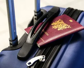 This is why it's dangerous to add a luggage tag to your luggage!