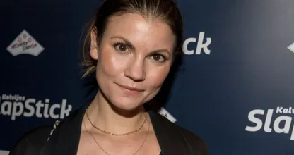 Linda Hakeboom krijgt bijzonder kunstwerk van Ruud de Wild