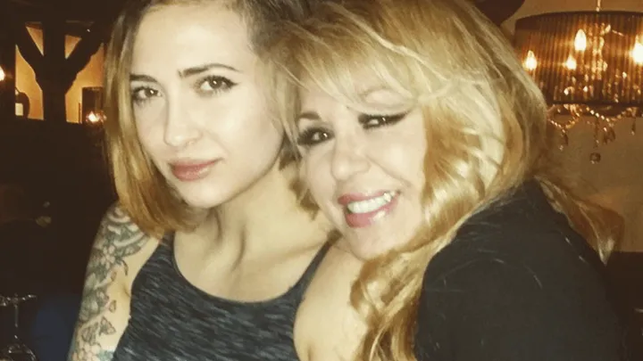 Patricia Paay leek vroeger sprekend op haar dochter Christina! Moet je deze foto eens zien!