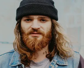 Hierom hebben mannen een andere kleur baard dan hoofdhaar
