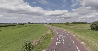 Zwangere vrouw doodgestoken voor woning, politie naarstig op zoek naar de dader