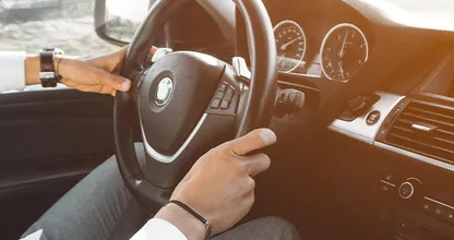 Kabinet gaat influencers inzetten om voordelen rekeningrijden te delen