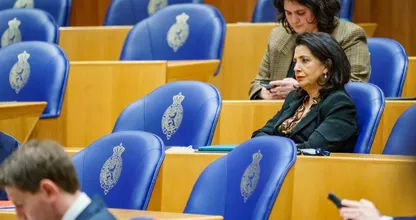 Oud-Kamervoorzitter Arib werkt niet mee aan onderzoek grensoverschrijdend gedrag