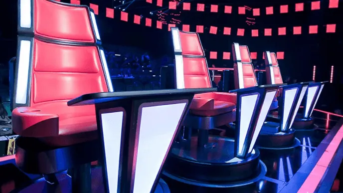 Is DEZE zangeres de nieuwe coach van The Voice of Holland? DEZE foto zou het bewijzen!