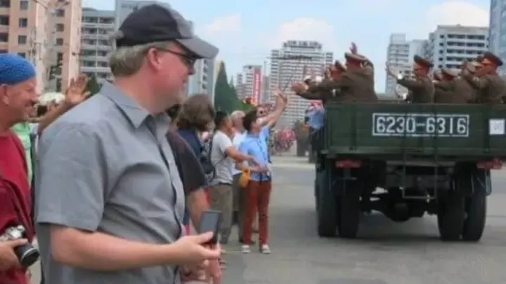 Hidden Realities of North Korea (Realidades ocultas da Coreia do Norte): A Startling Journey Beyond the Propaganda (Uma Jornada Surpreendente Além da Propaganda)