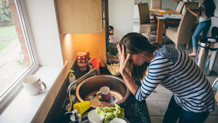 Ravage tijdens het koken? Met deze tips houd je je keuken schoon