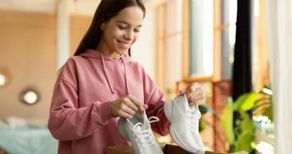 Nieuwe schoenen die iets te strak zitten? Met deze truc krijg je geen blaren