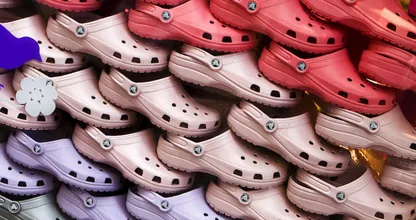 Häh? Den bekannten Crocs wurde dieses Make-over verpasst, nicht wieder zuerkennen!