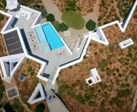 Wow! Diese unterirdische Villa in Griechenland ist echt beeindruckend!