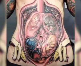 Ecco i 33 tatuaggi non riusciti più assurdi di tutti i tempi