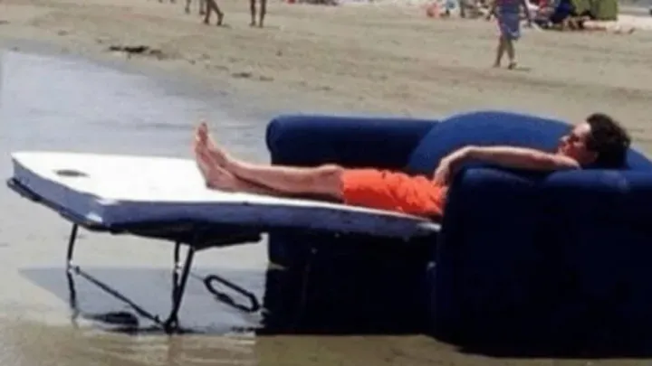 Einige der lustigsten Strandbilder: Manche gehen zu weit!