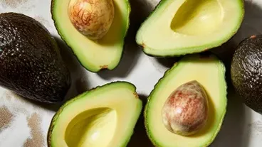 Die gesundheitlichen Vorteile von Avocados und die Gründe, warum Sie sie jeden Tag essen sollten!