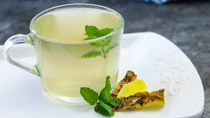 Why Health Freaks Never Throw Away Pineapple Peels (And Why You Shouldn't Either!)